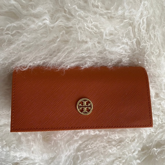 Tory Burch Accessories - *NWOT* Tory Burch Saffiano Leather Sunglass Case